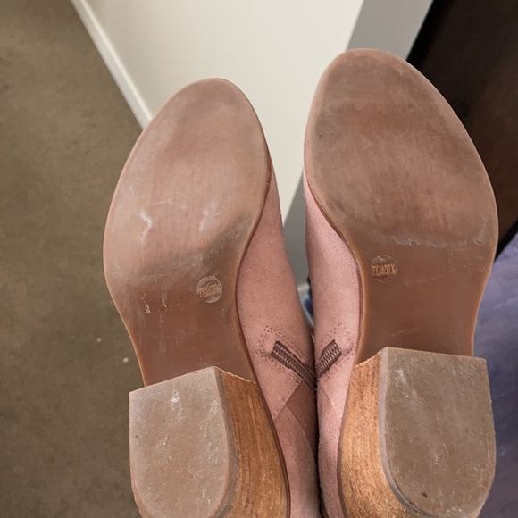 Blush pink suede booties - Picture 5 of 7